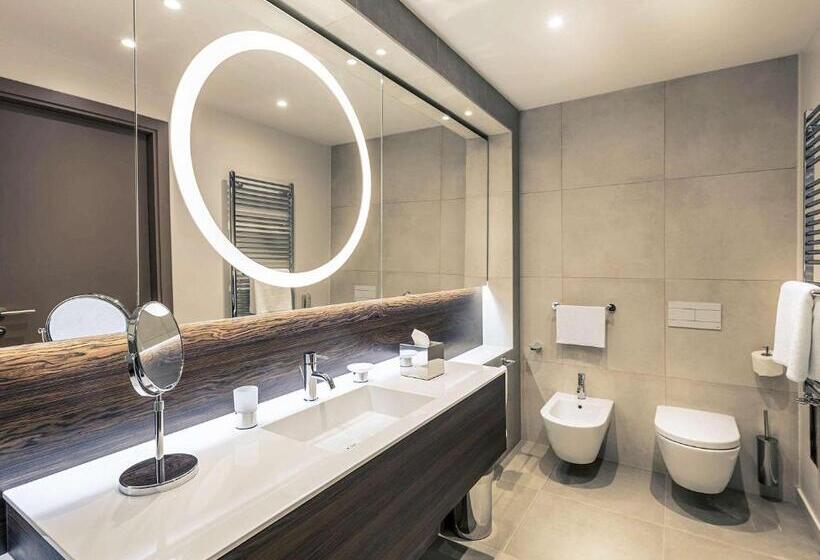 اتاق سوپریور, Mercure Almaty City Center