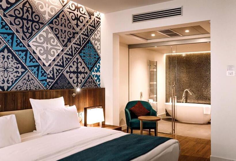 سوییت سوپریور, Mercure Almaty City Center