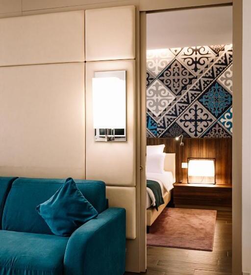 سوییت سوپریور, Mercure Almaty City Center
