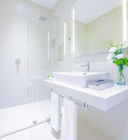 キングサイズベッドのスーペリアルーム, NH Puebla Finsa