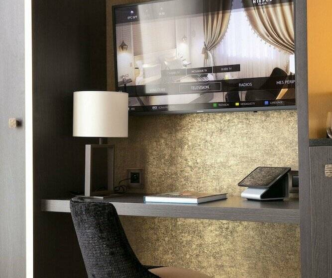 스탠다드 룸, Niepce Paris Hotel, Curio Collection By Hilton