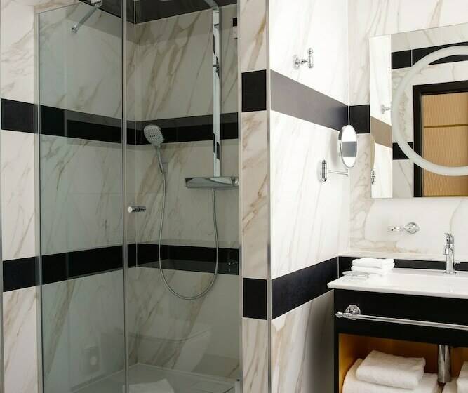 اتاق استاندارد, Niepce Paris Hotel, Curio Collection By Hilton