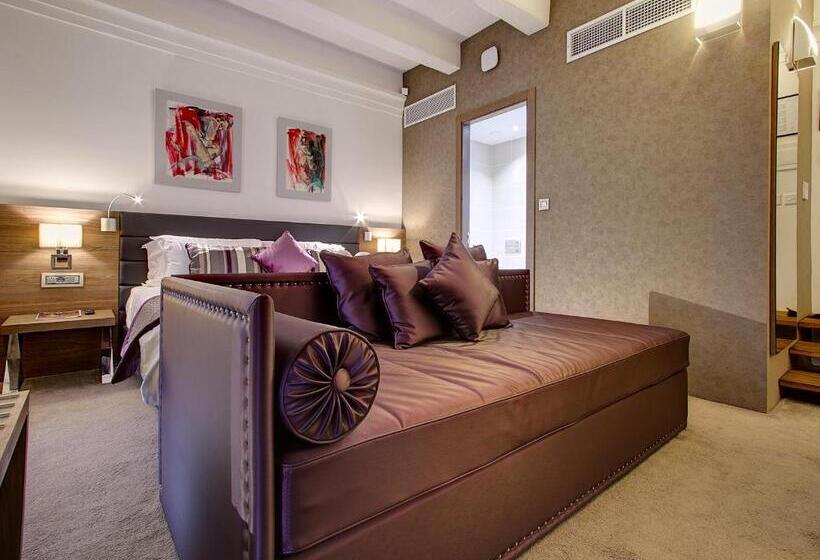 اتاق استاندارد سه نفره, Palazzo Paolina Boutique