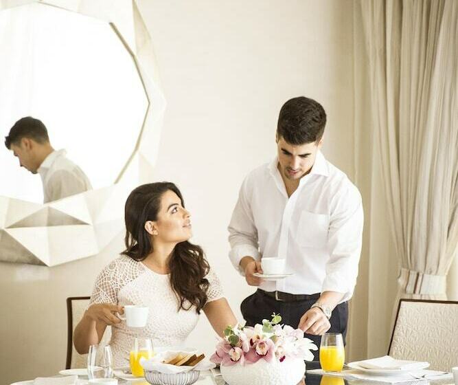 سوئیت رویال, Royal Saray Resort