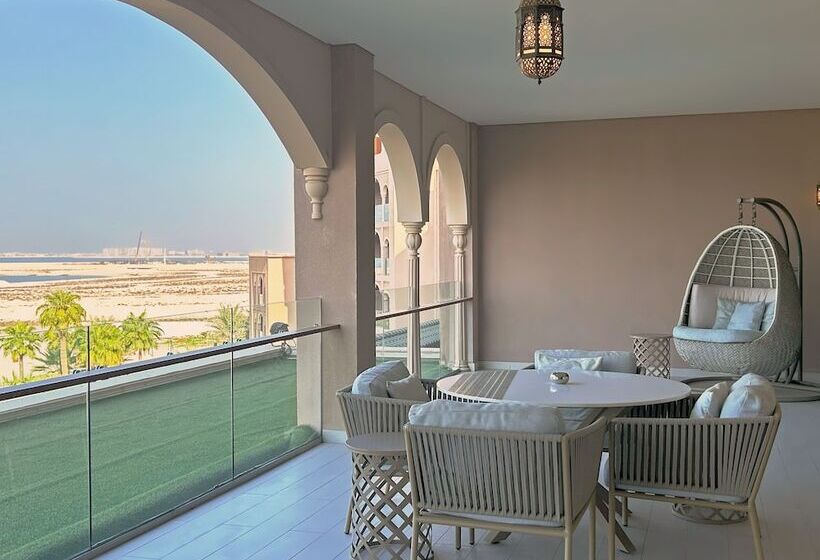 سوئیت رویال, Royal Saray Resort