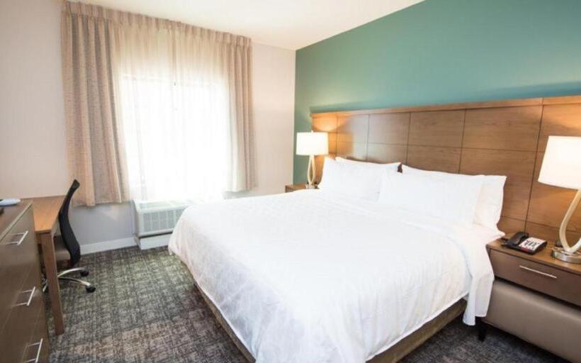 适合残疾人使用的标准间, Staybridge Suites Houston East   Baytown, An Ihg