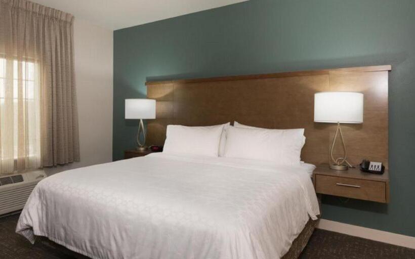 适合残疾人使用的标准间, Staybridge Suites Houston East   Baytown, An Ihg