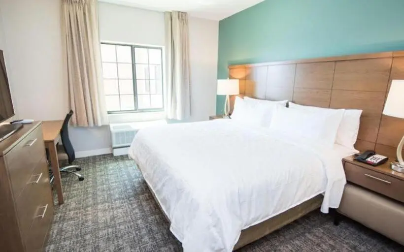 身障者適用スタンダードルーム, Staybridge Suites Houston East   Baytown, An Ihg