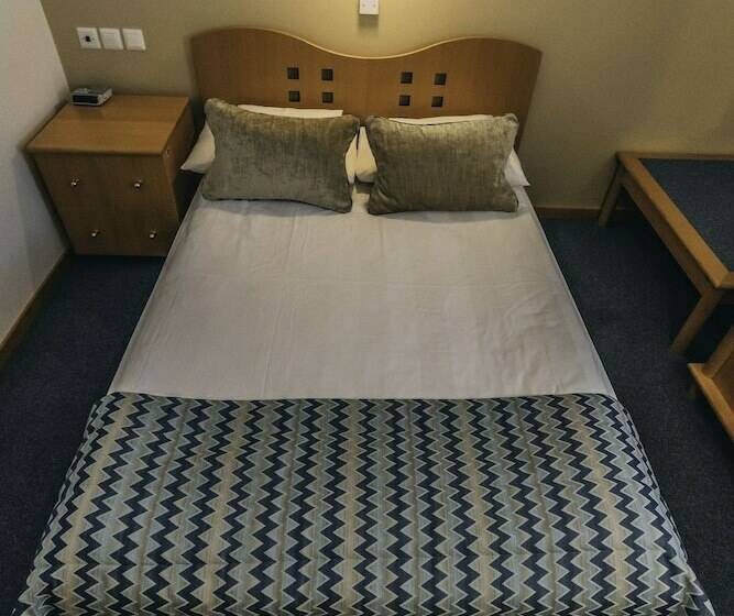 اتاق عادی, Vila Triglav