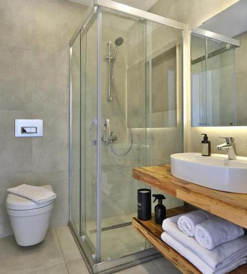 סוויטת ג'וניור משפחתית, Lavinya Otel