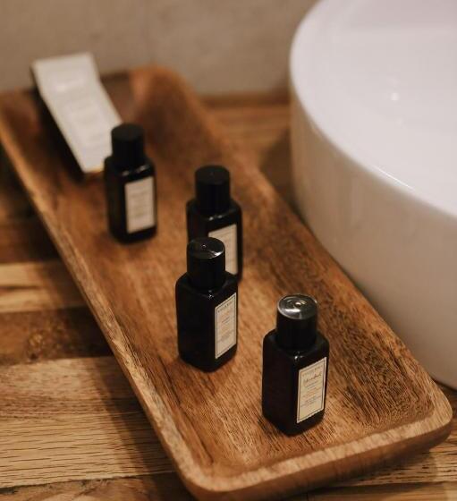 חדר סטנדרט לשלושה עם נוף לגינה, Lavinya Otel