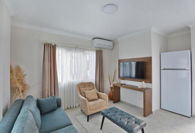 דירה בת חדר שינה 1 עם מרפסת, Lavinya Otel