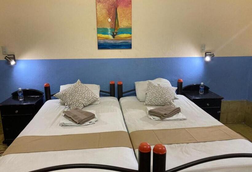 اتاق استاندارد, Hostal La Ermita