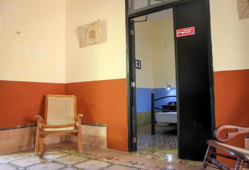 اتاق استاندارد, Hostal La Ermita