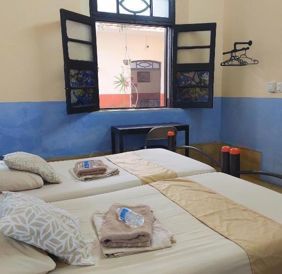 اتاق استاندارد, Hostal La Ermita