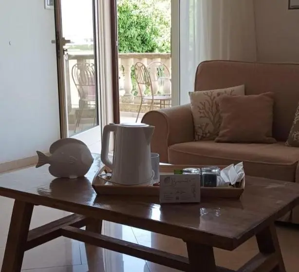 Quarto standart com varanda, B&b Villa Striari