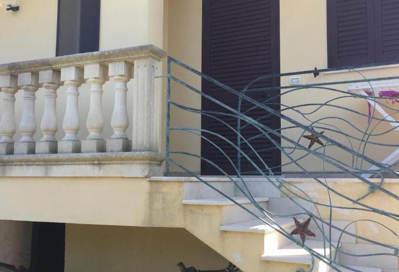 اتاق راحتی, B&b Villa Striari