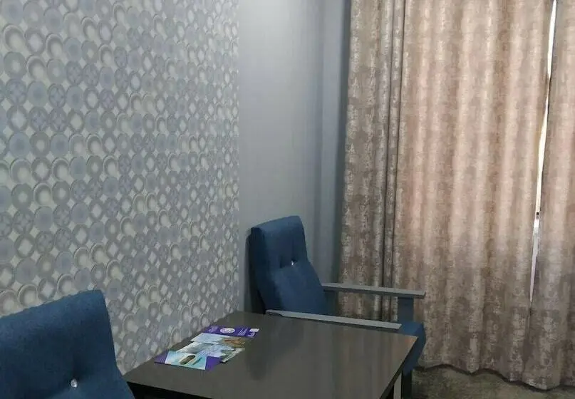 اتاق خانوادگی, Reikartz Kokand