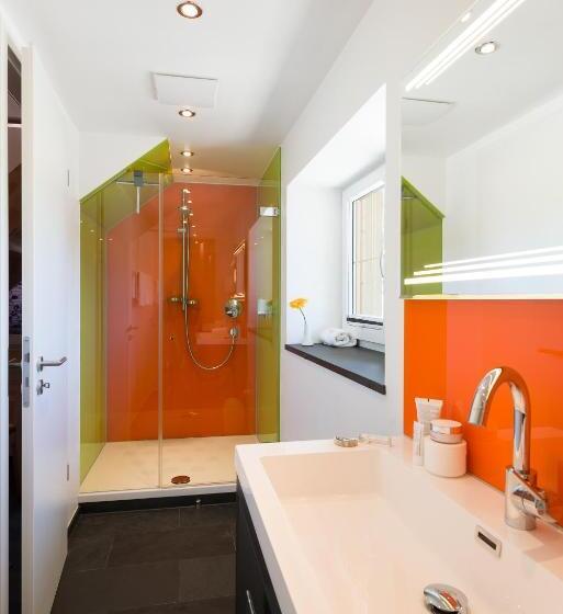 جناح جونيور مزوَّد بشرفة, Bellevue