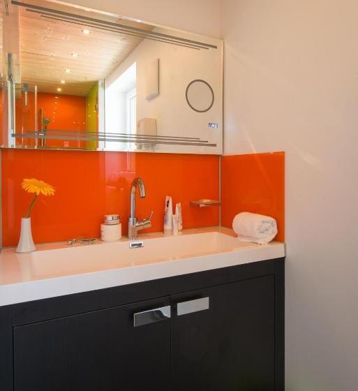 جناح جونيور مطل على الجبل, Bellevue