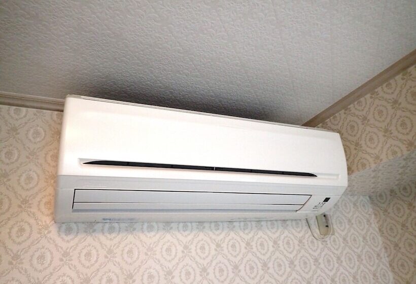 غرفة قياسية ثلاثية, Castle Inn Komaki