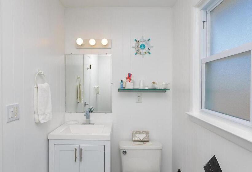 带按摩浴盆的套房, Ocean Resort Inn