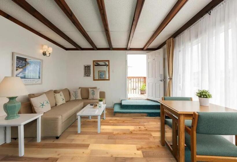 带按摩浴盆的套房, Ocean Resort Inn