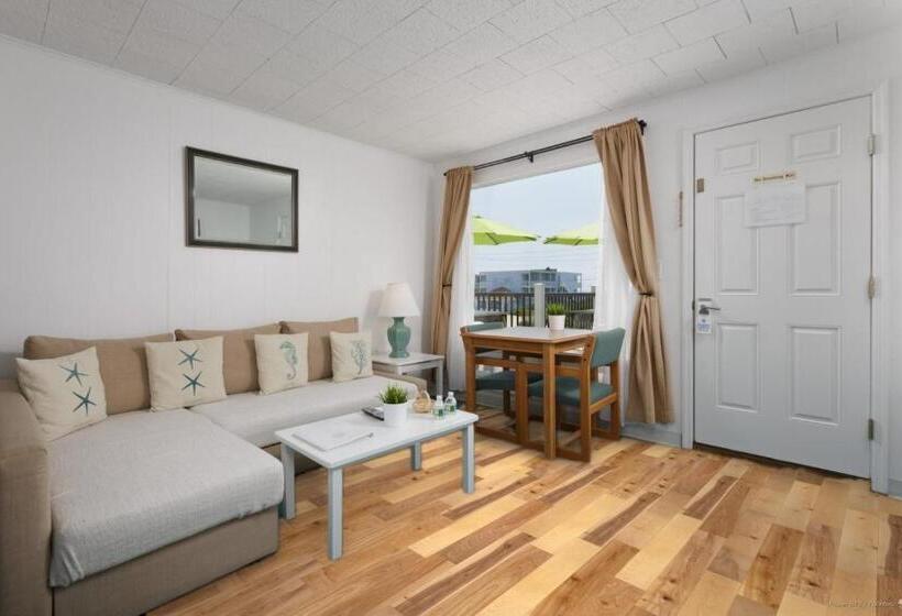 Люкс с гидромассажем, Ocean Resort Inn