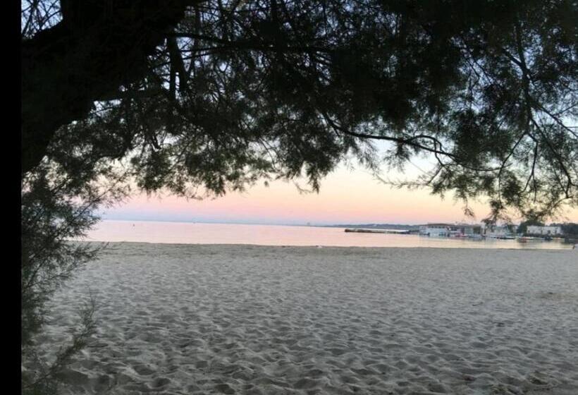 غرفة كلاسيكية رباعية, Costa Blu