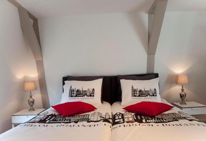 شقة غرفة واحدة, Top Of The City