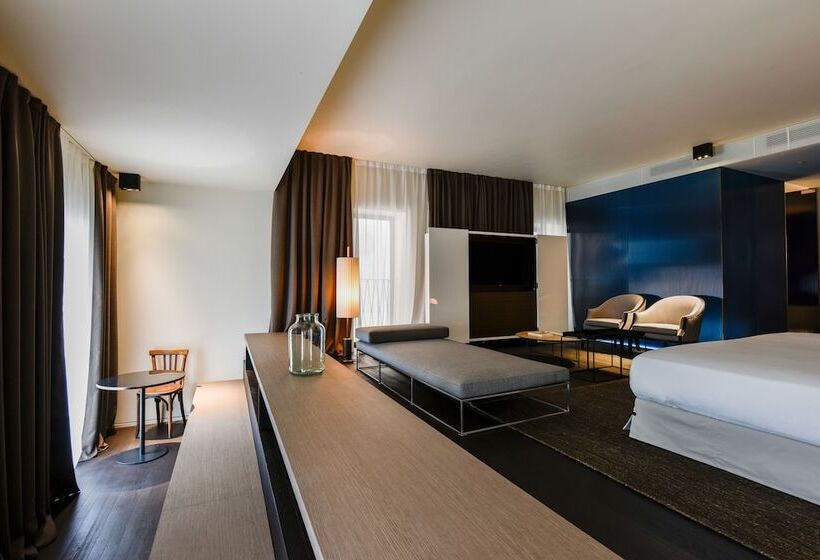 جناح, Casa Fantini   Lake Time