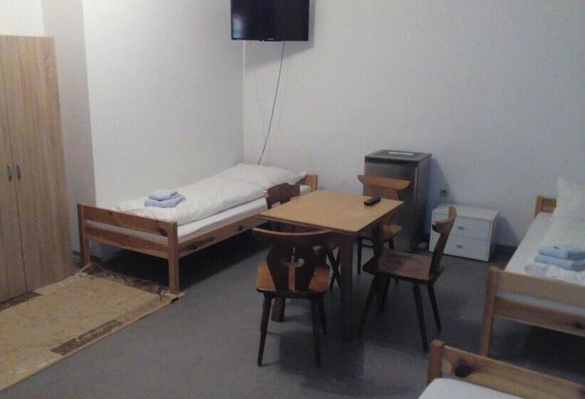 标准三人间共用浴室, Gasthof Zum Nibelungenbauer