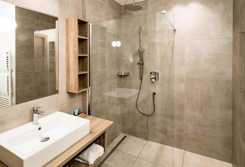 高级套房, Plattenhof