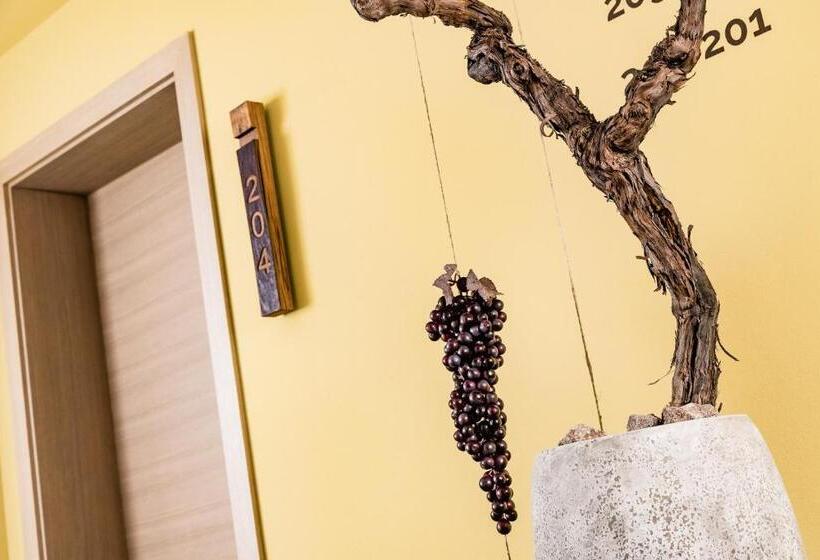 行政套房, Plattenhof