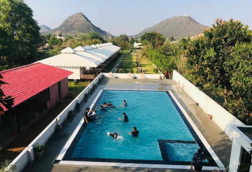 چادر با خدمات رفاهی استاندارد, Green Haveli   A Heritage And Hill View Hotel , Pushkar
