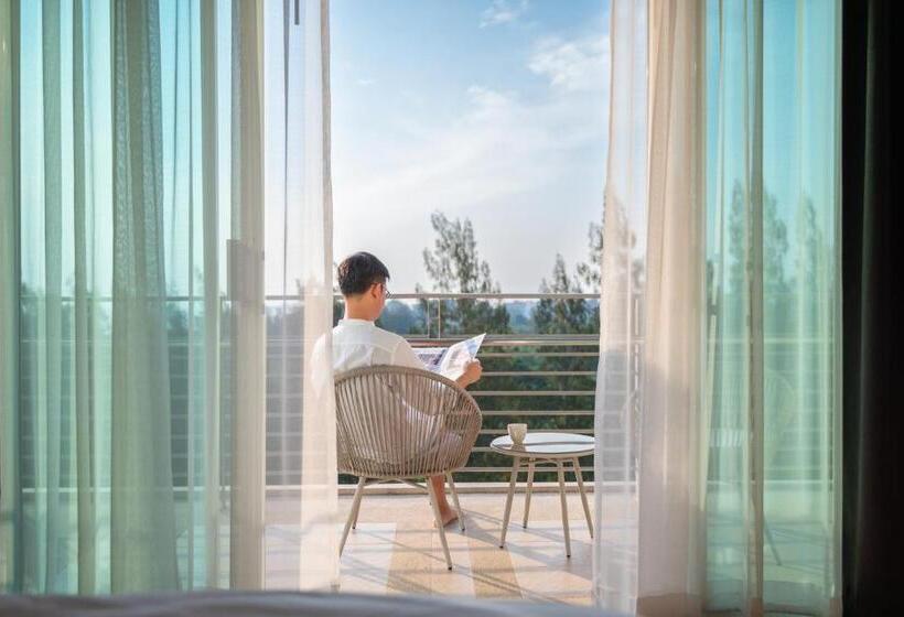 غرفة ديلوكس مطلة على الجبل, The Kaset