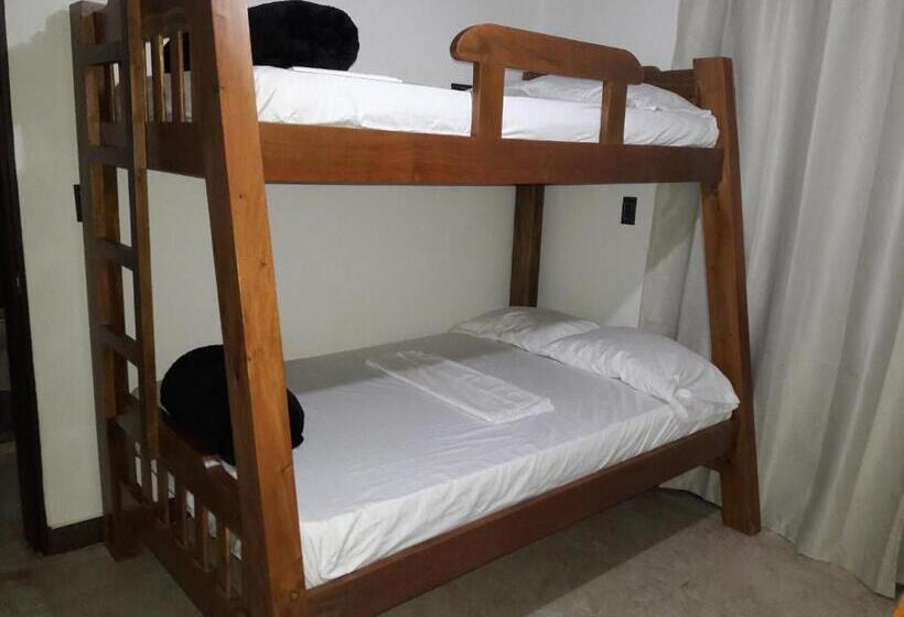 تختخواب در اتاق مشترک, Hostal Balcones De La Piedra