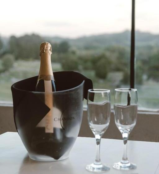 דירת חדר פרמיום, Posta Natural