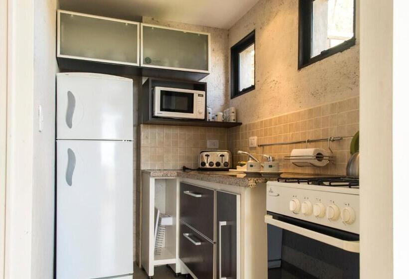 דירת חדר פרמיום, Posta Natural