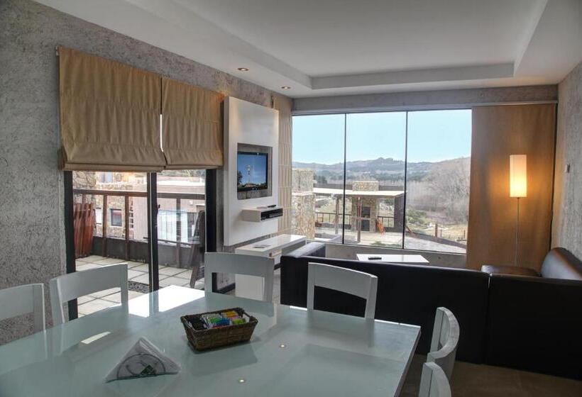 דירת חדר פרמיום, Posta Natural