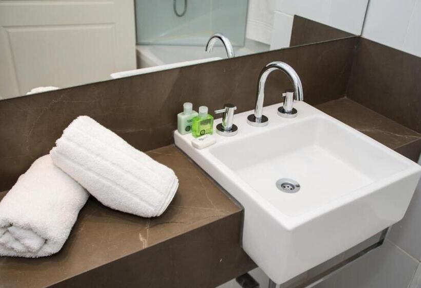 חדר סטנדרטי לשלושה עם נוף, Posta Natural