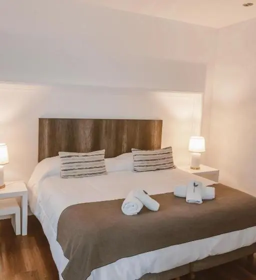 Standard Kolmen Hengen Huone, Posta Natural