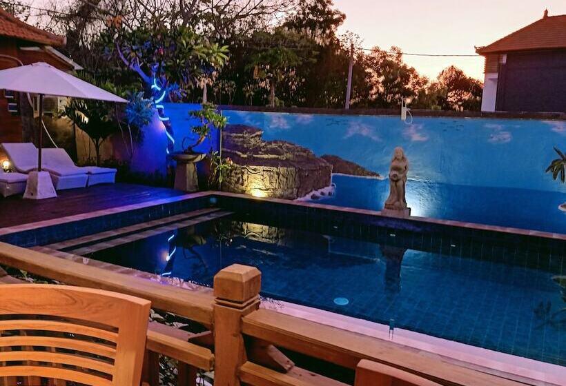 جناح جونيور مطلّ علي حمام السباحة, Radiance Sunset Villas Lembongan