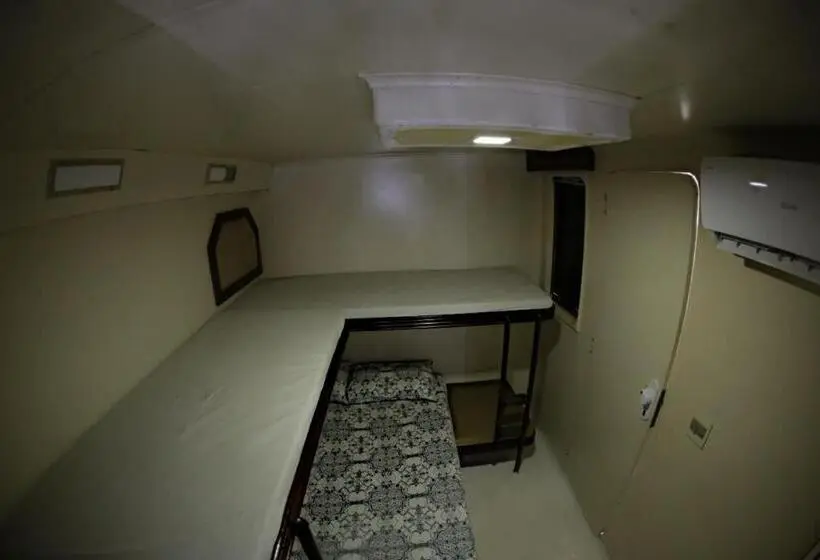 スタンダード４人部屋, Tapri   Hotel Flutuante