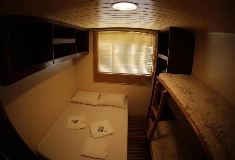 四人标准间, Tapri   Hotel Flutuante