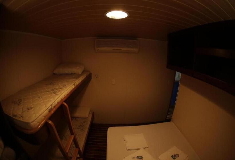 家庭间, Tapri   Hotel Flutuante