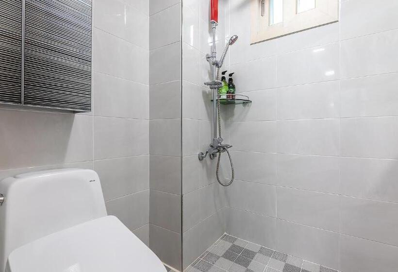 スタンダードスタジオ, Jeju Jang Sugot Pension