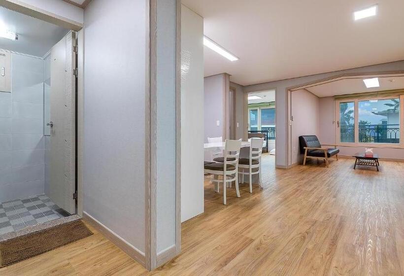 スタンダードスタジオ, Jeju Jang Sugot Pension