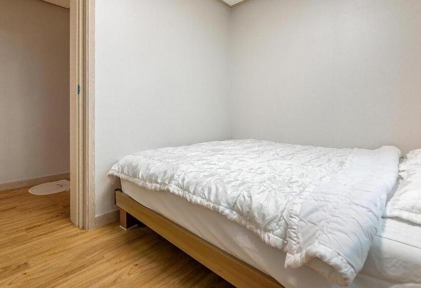 スタンダードスタジオ, Jeju Jang Sugot Pension