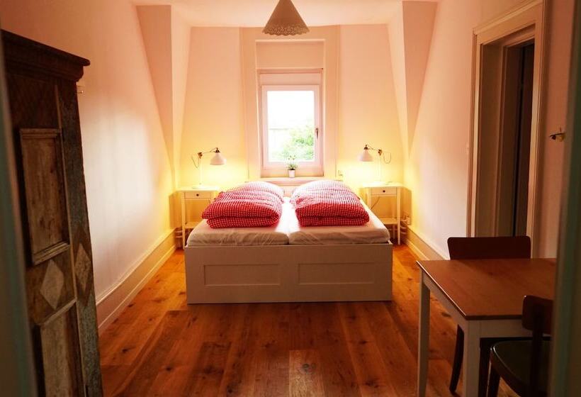 Quarto Estandar Cama Casal, Adventure Hostel Interlaken